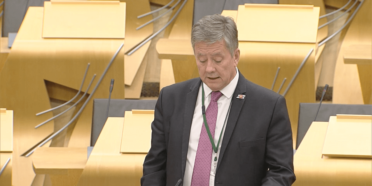 Keith Brown welcomes CashBack for Communities&nbsp;funding